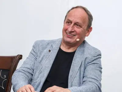 Infinity Profit AI obchodní expert